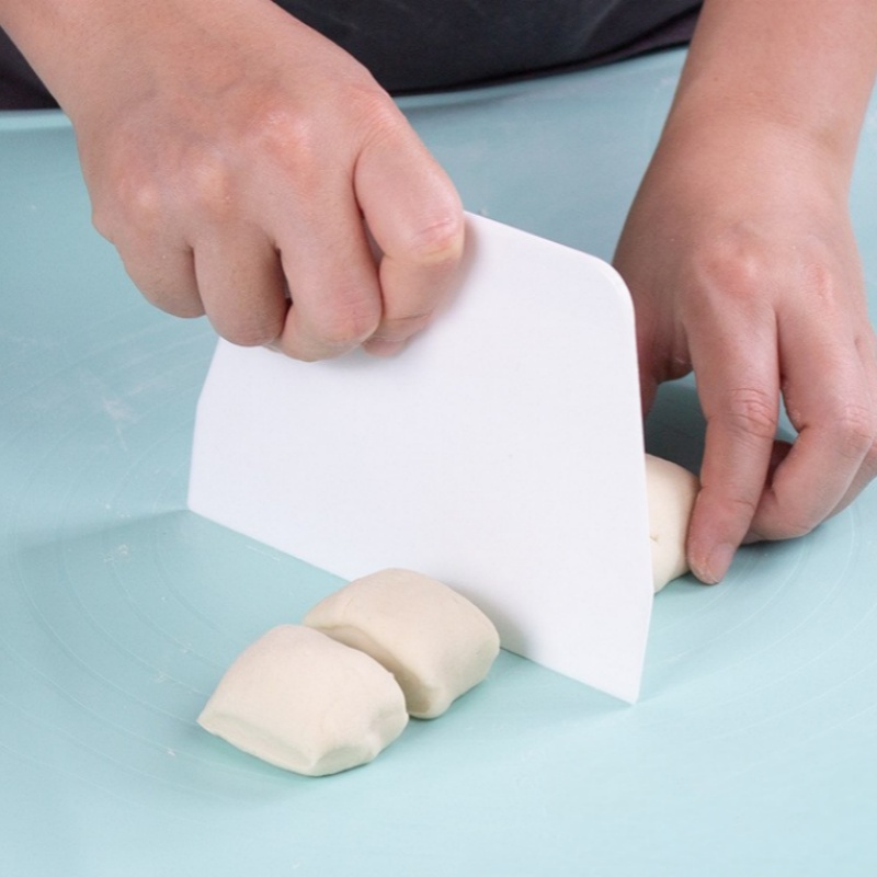 Dough Scraper Curved - 1 stücke Nützliche Gebogene Creme Spatel